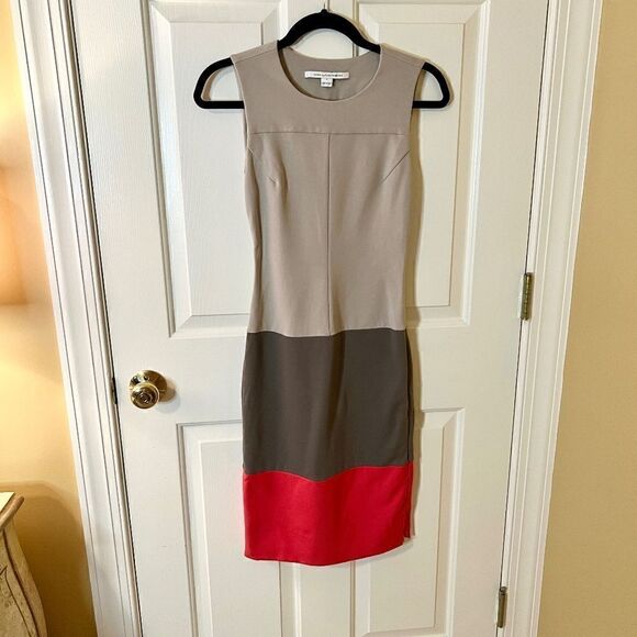 EEUC Diane von Furstenberg Sharby Colorblock Sheath Dress Size 0 - Picture 2 of 4